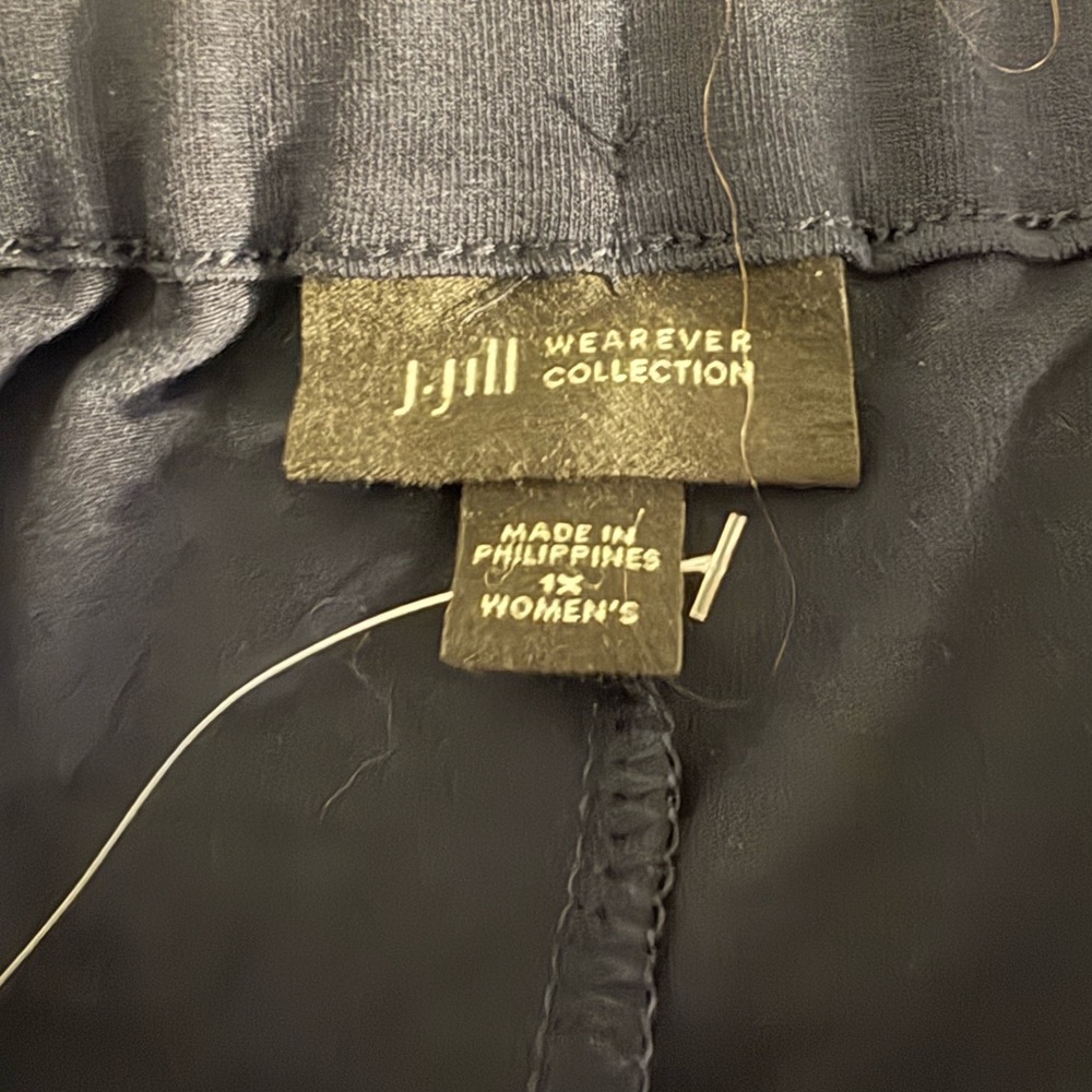 J. Jill High Waist Navy Shorts - Picture 4 of 8